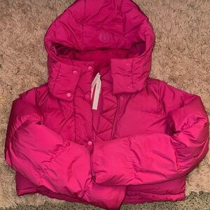 Lululemon Sonic Pink Super Cropped Wunder Puff size 6